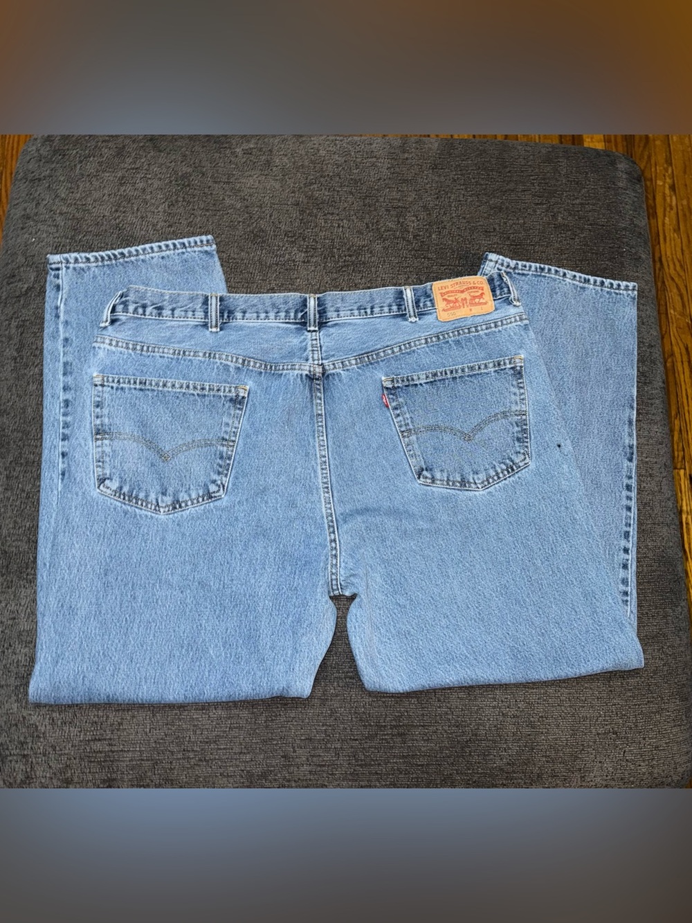 Levi’s 550 Jeans Men’s W46 Light Wash Relaxed Fit Straight Leg 90s Y2K - Picture 11 of 13